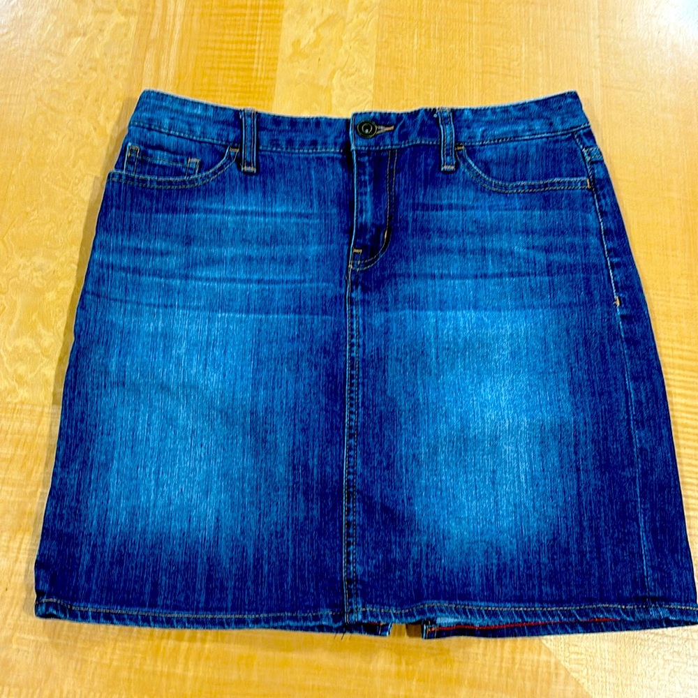 Tommy Hilfiger size 2 Women's Jean skirt